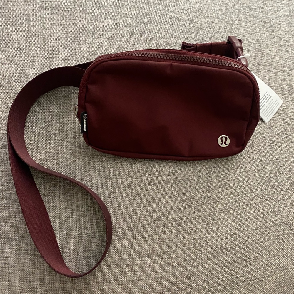 Lululemon Everywhere Belt Bag | New with Tags | Maroon